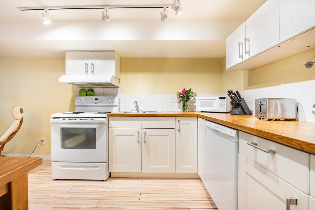 Cougar Street Mountain Rental Banff Bagian luar foto