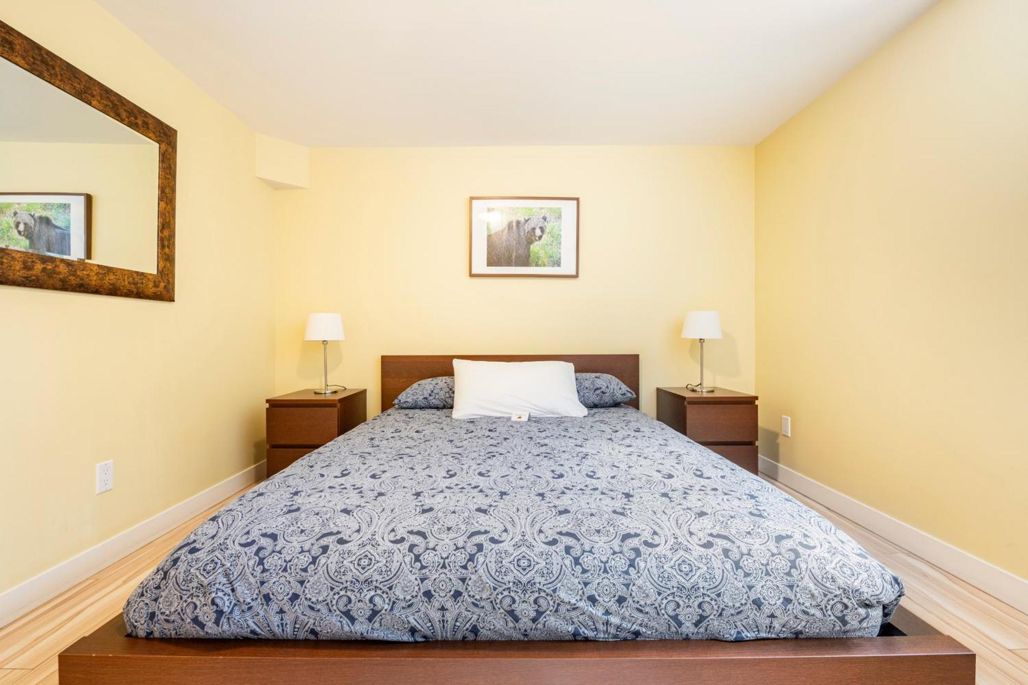 Cougar Street Mountain Rental Banff Bagian luar foto